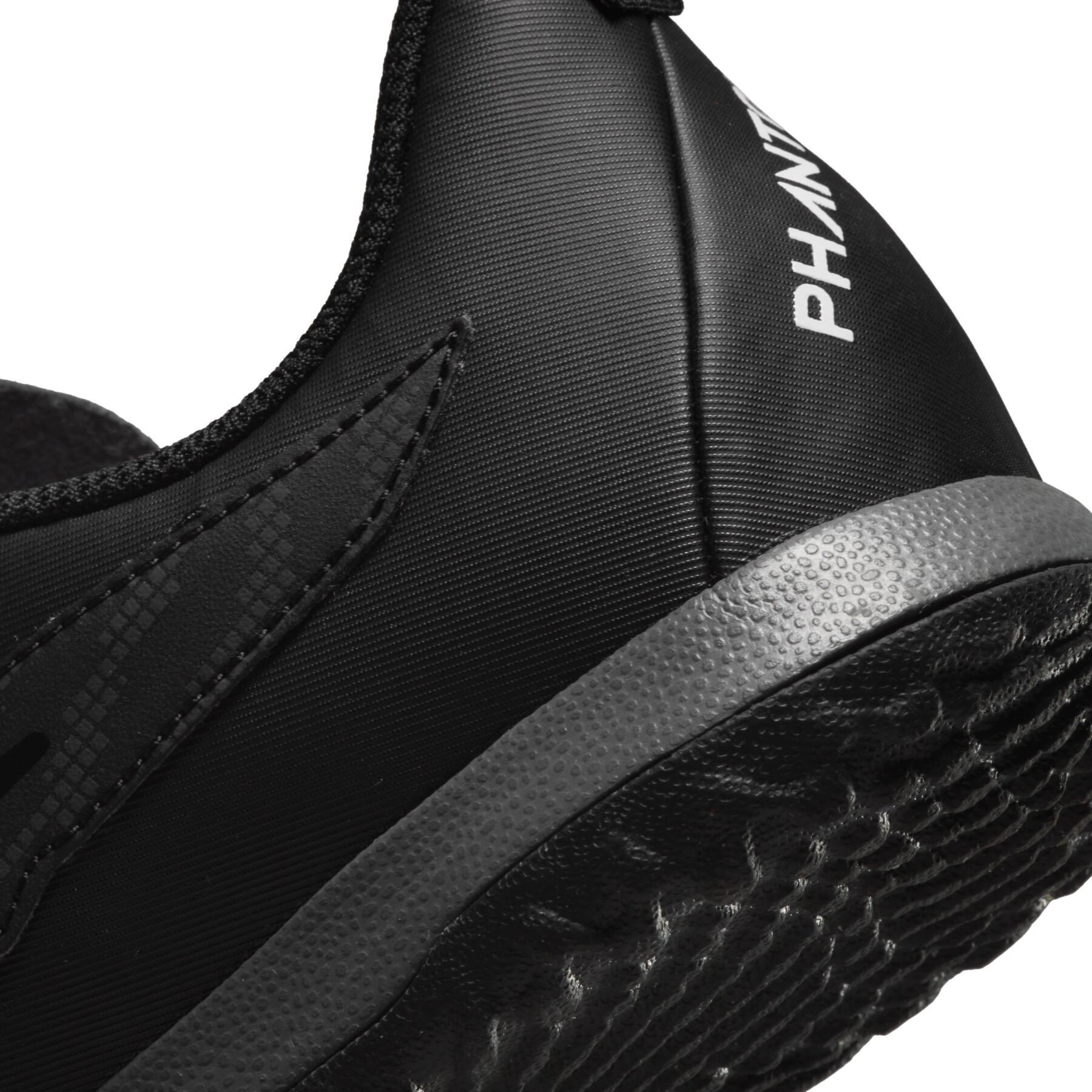 Dziecięce buty piłkarskie Nike Phantom GX Academy IC - Black Pack